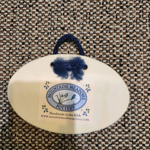 Mountain Meadows Pottery Wall Plaque with Humorous Quote - Picture 2 of 2